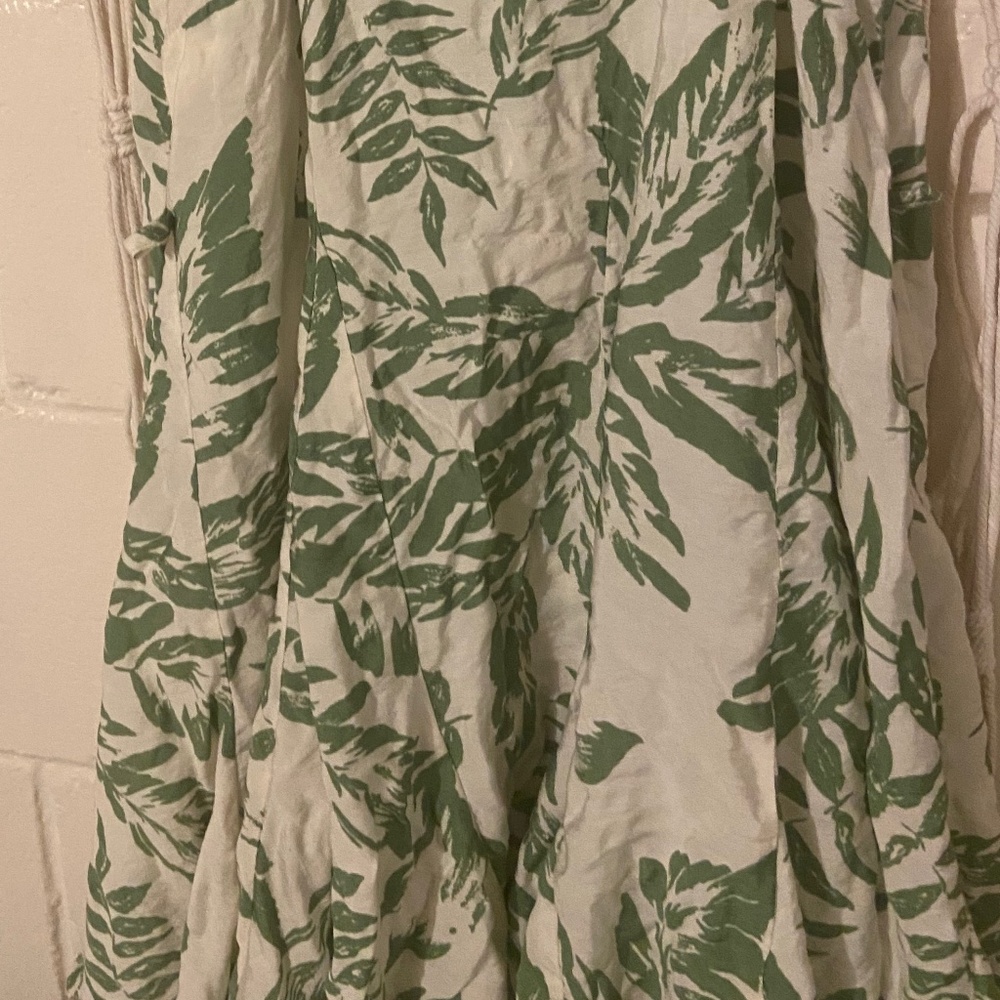 HAWAIIAN AAKAA GREEN DRESS WILL STEAM LOL SIZE SMALL